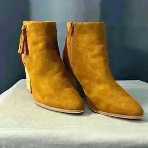 Women’s Ccocci Ankle Boots Size 8, LIKE NEW!!